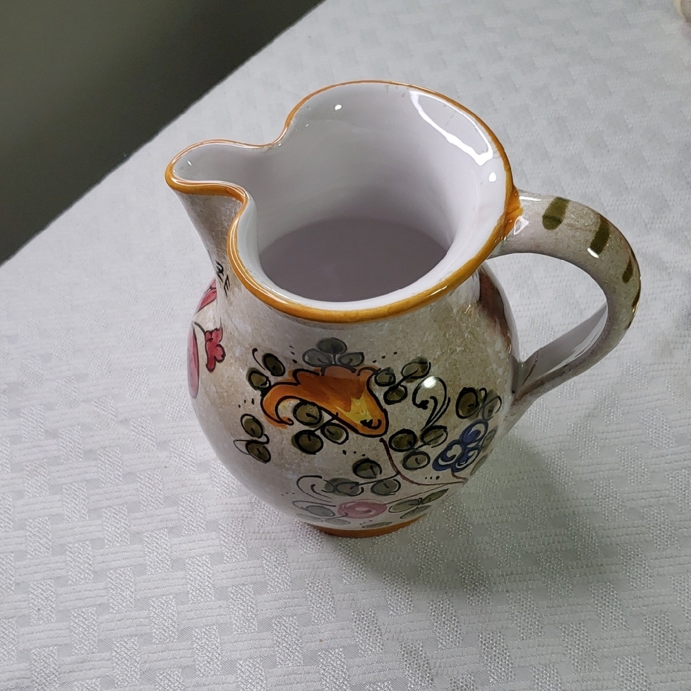 Deruta Pinch Spout Firenza Pitcher
